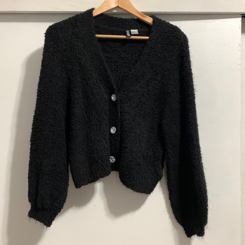 H&M flush Black Cropped Sweater